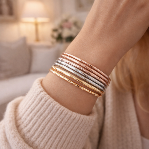 Grossiste bracelets en acier inoxydable avec large sélection de modèles tendance et durables pour professionnels de la mode et boutiques