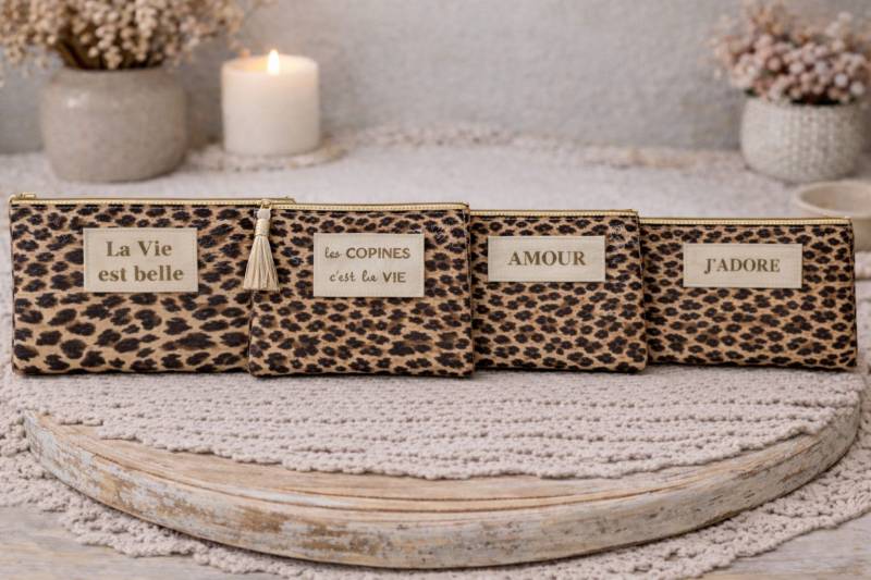 Pochette femme avec message inspirant tendance en France