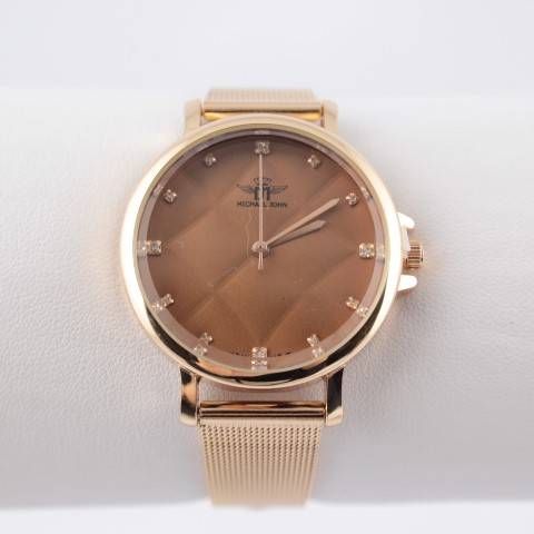montre en métal du printemps